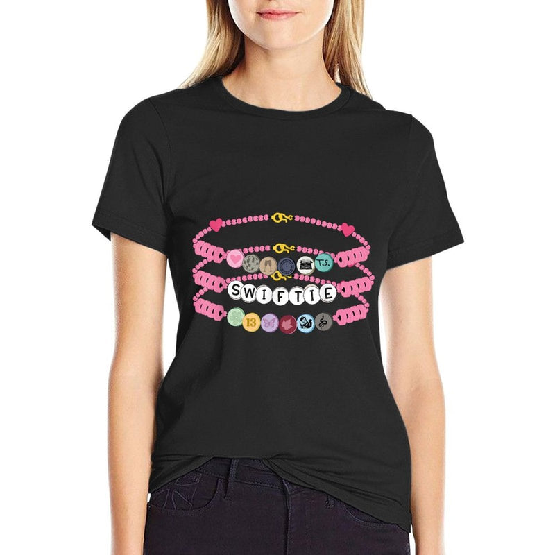 I Love Taylor Girl 90s Friendship Bracelet TAYLOR First Name  Quick-drying T-Shirt