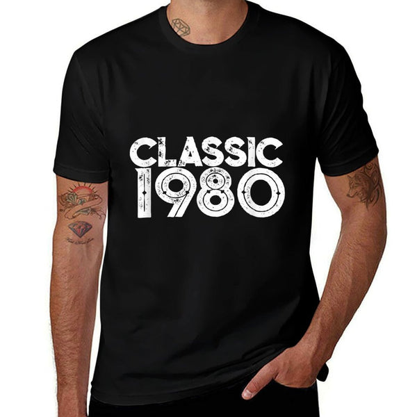 Classic 1980 Vintage 40th Birthday Gift for Women  Durable T-Shirt