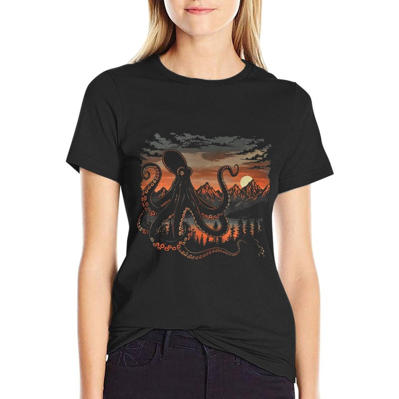 Twilight Kraken  Men Women (XS-6XL)  Graphic  Moisture-wicking T-Shirt