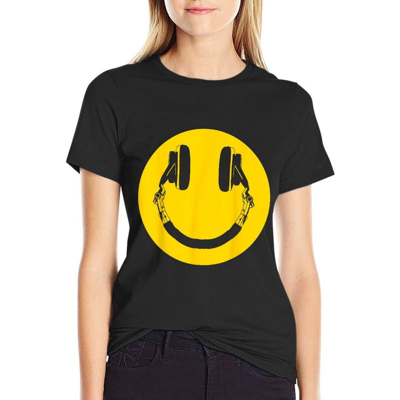 Headphones Smile Grunge Music Music Lover  Graphic-printed T-Shirt