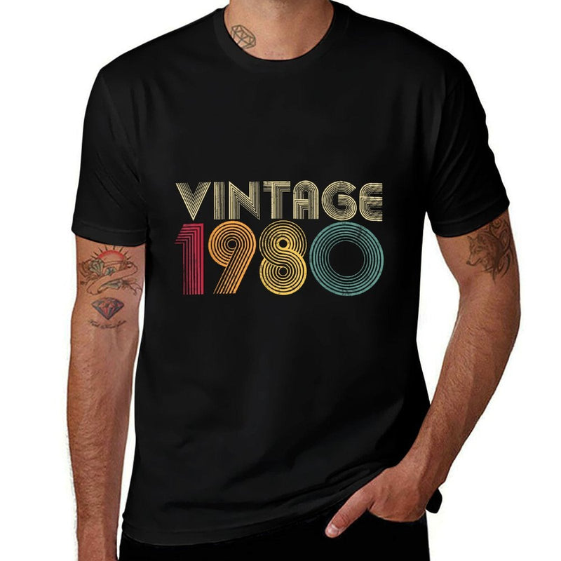 45th Birthday Gift For Women Men 1980 45 Years Old Retro  Quick-drying T-Shirt