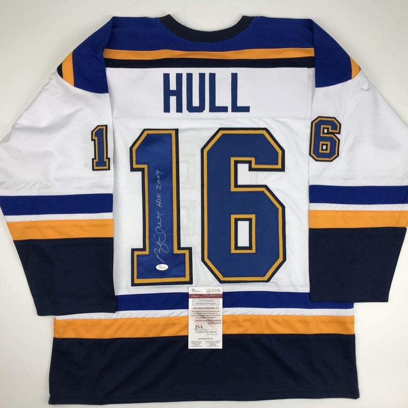 Autographed/Signed Brett Hull HOF 2009 St. Louis White Hockey Jersey JSA COA