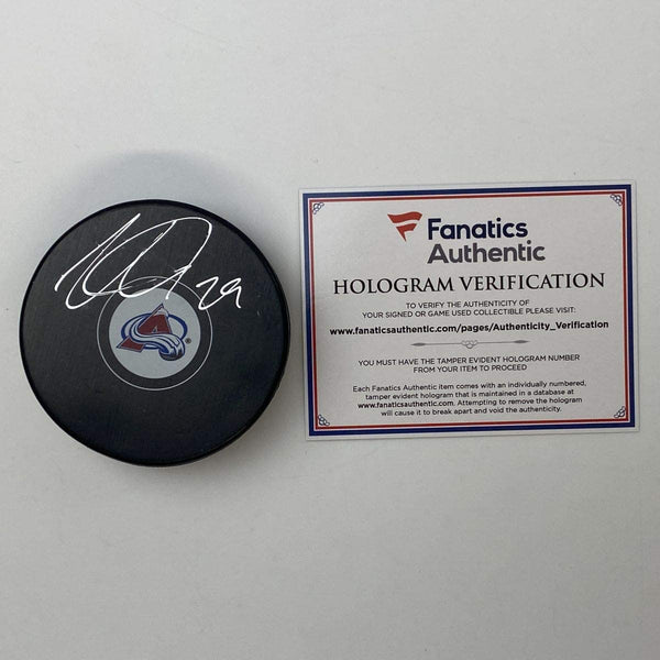 Autographed/Signed Nathan MacKinnon Colorado Avalanches Logo Hockey Puck Fanatics COA