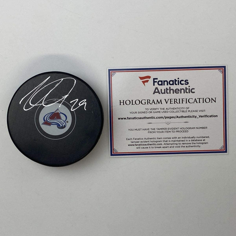 Autographed/Signed Nathan MacKinnon Colorado Avalanches Logo Hockey Puck Fanatics COA