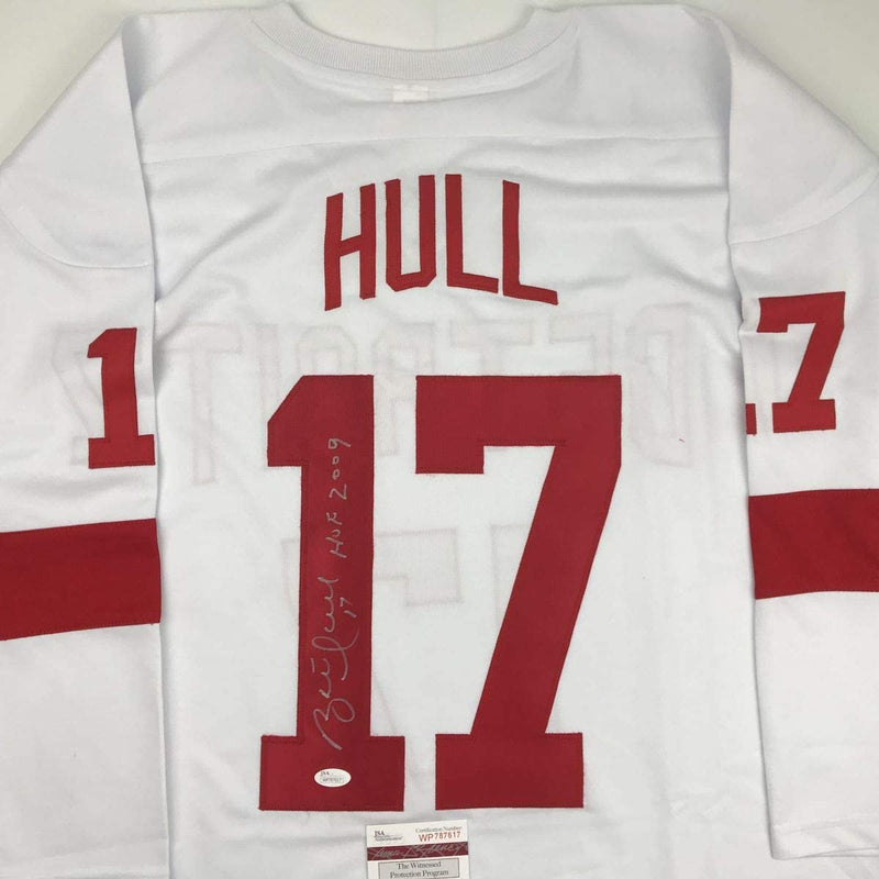 Autographed/Signed Brett Hull HOF 2009 Detroit White Hockey Jersey JSA COA