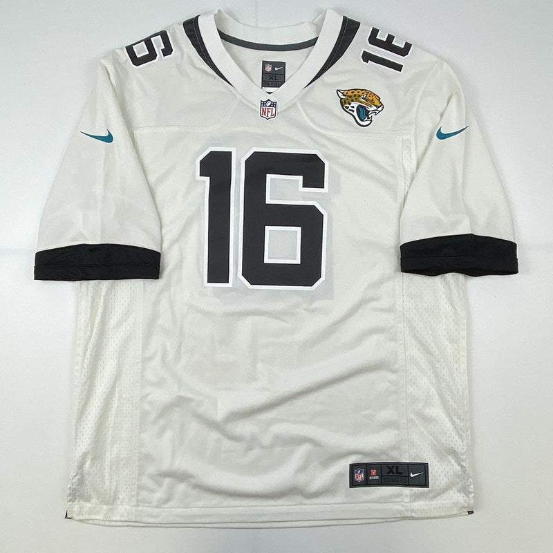 Autographed/Signed Trevor Lawrence Jacksonville Jaguars White Nike Game Football Jersey Fanatics COA