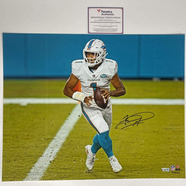 Autographed/Signed Tua Tagovailoa Miami Dolphins 16x20 Football Photo Fanatics COA