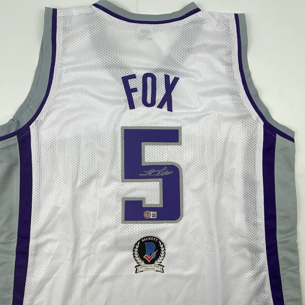 Autographed/Signed De'Aaron Fox Sacramento White Basketball Jersey Beckett BAS COA