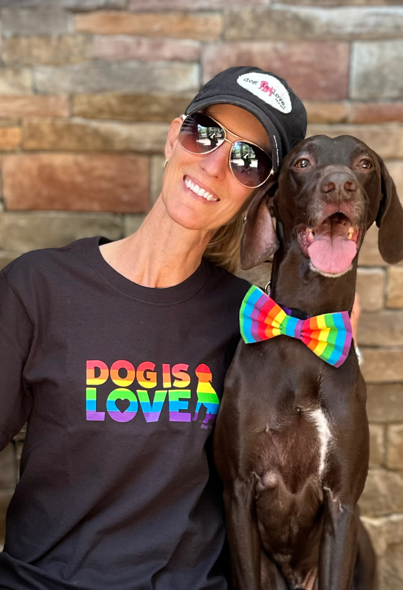 T-Shirt: Dog is Love Pride