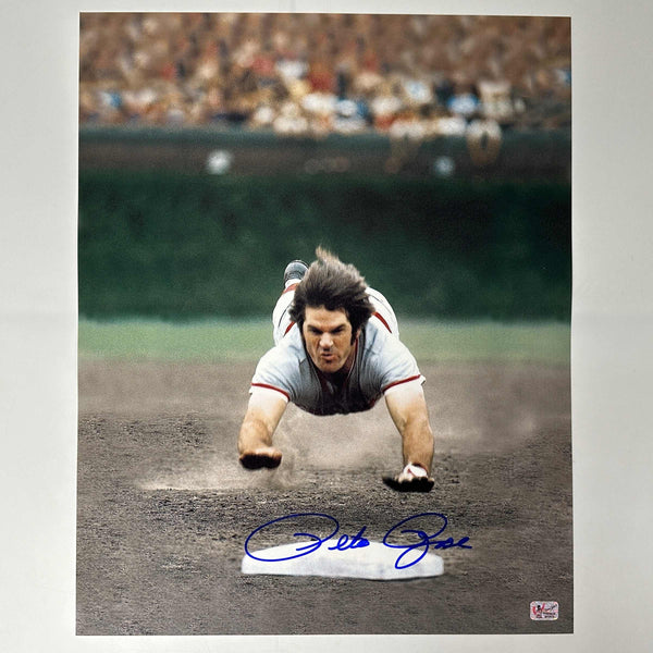 Autographed/Signed Pete Rose Cincinnati Red 16x20 Baseball Photo Athlete Hologram COA Holo #1