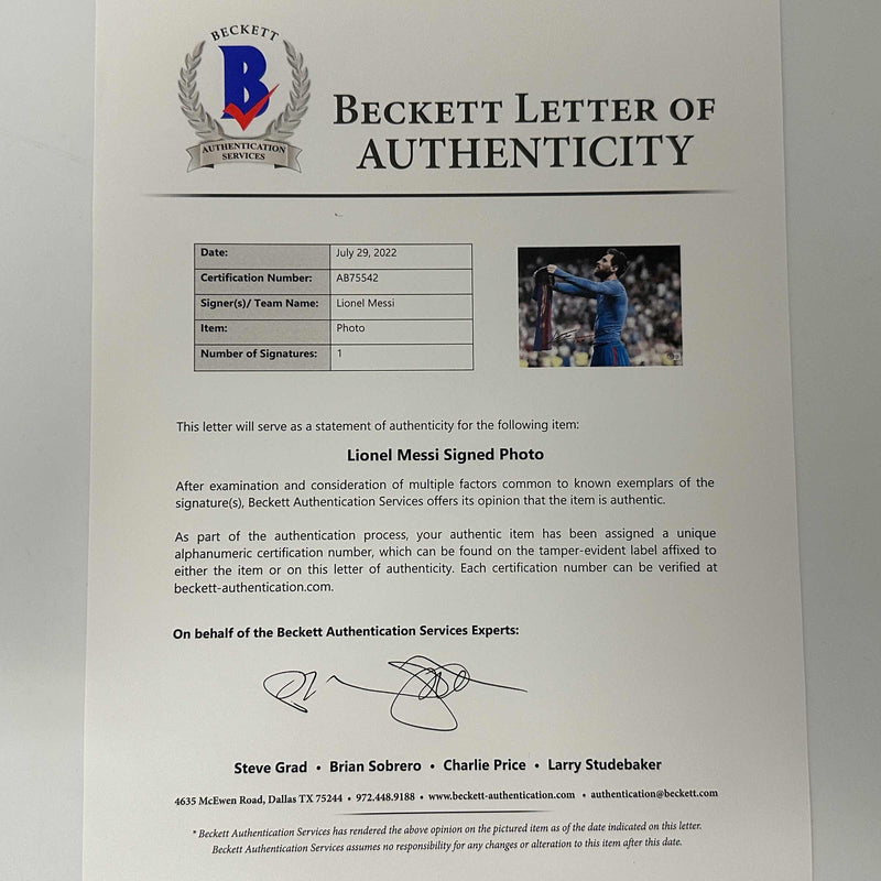 Autographed/Signed Lionel Leo Messi FC Barcelona 12x16 Soccer Photo Beckett BAS COA #3