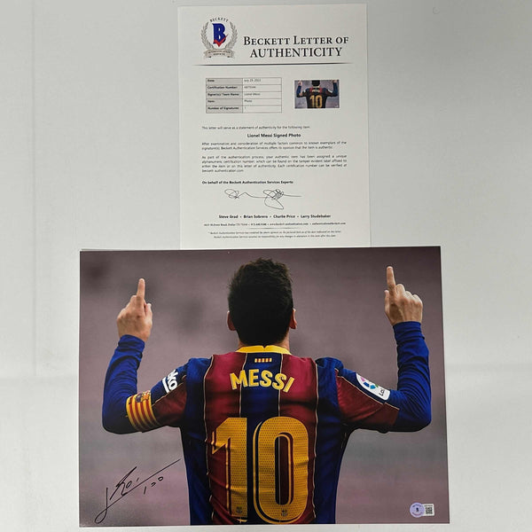 Autographed/Signed Lionel Leo Messi FC Barcelona 12x16 Soccer Photo Beckett BAS COA #1