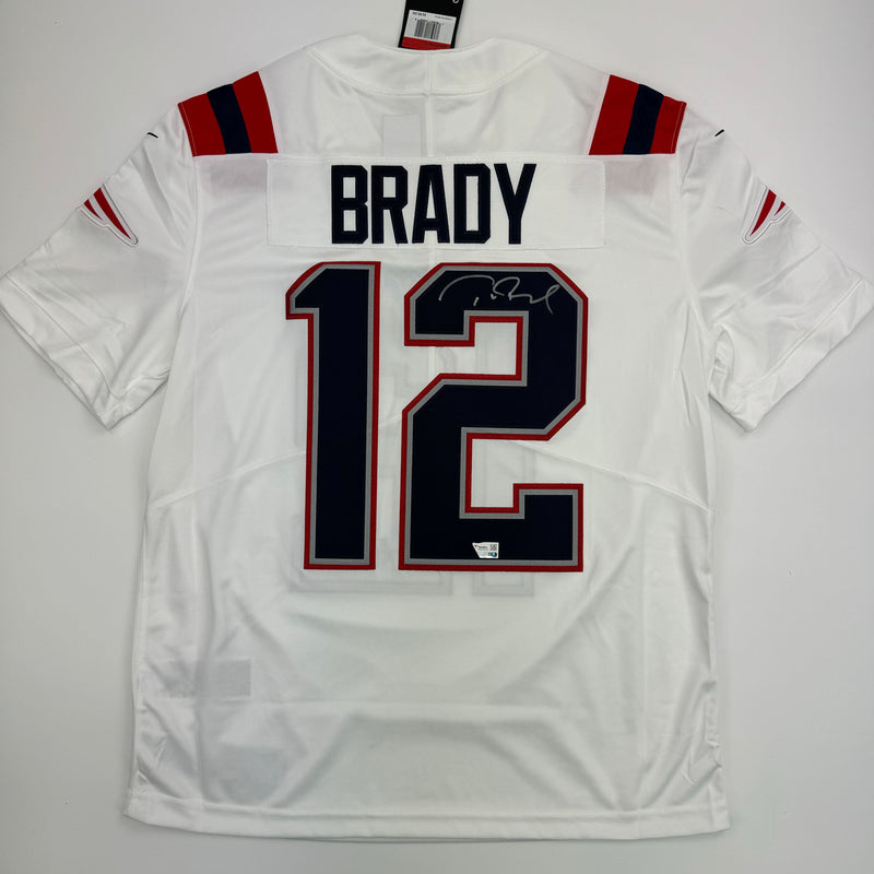 Autographed/Signed Tom Brady New England Patriots White Authentic Nike Limited Football Jersey Fanatics COA