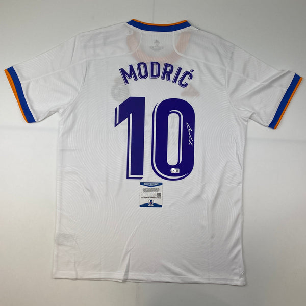Autographed/Signed Luka Modric Real Madrid White Soccer Jersey Beckett BAS COA