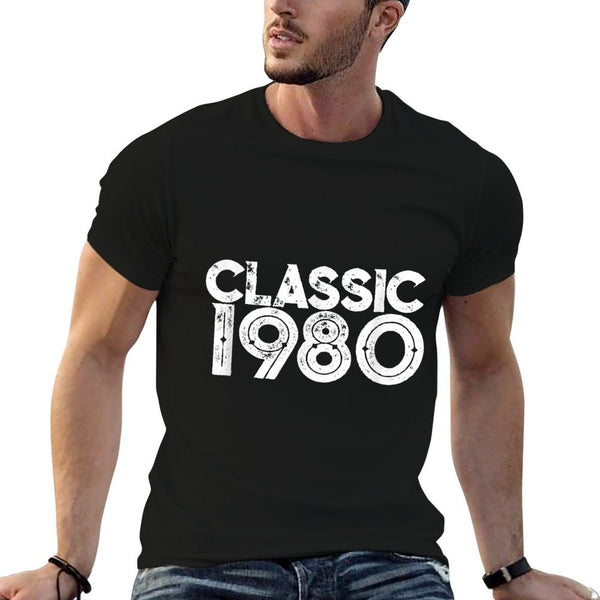Classic 1980 Vintage 40th Birthday Gift for Women  Durable T-Shirt